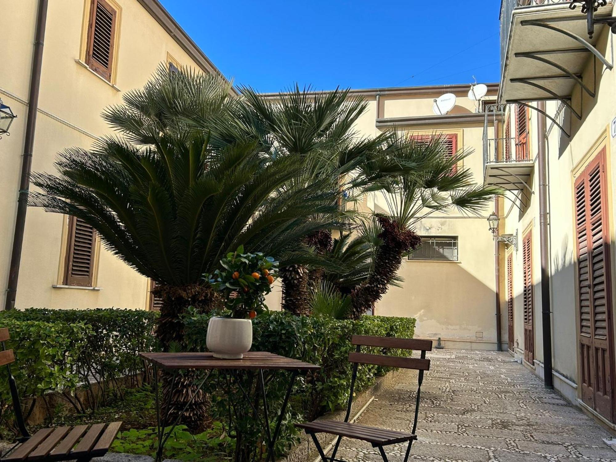 Corte Dei Re Di Palermo Apartment Dış mekan fotoğraf