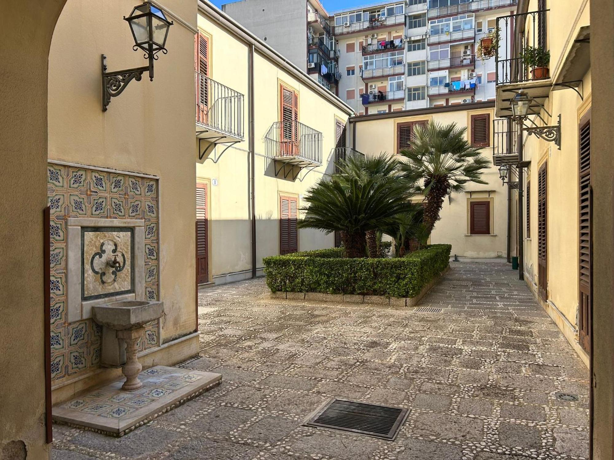 Corte Dei Re Di Palermo Apartment Dış mekan fotoğraf
